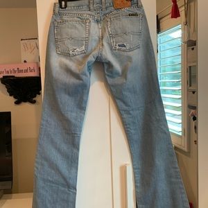 VINTAGE low rise light wash crops (free shipping)